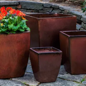 Campania International Blake Planter Set in Maple Red