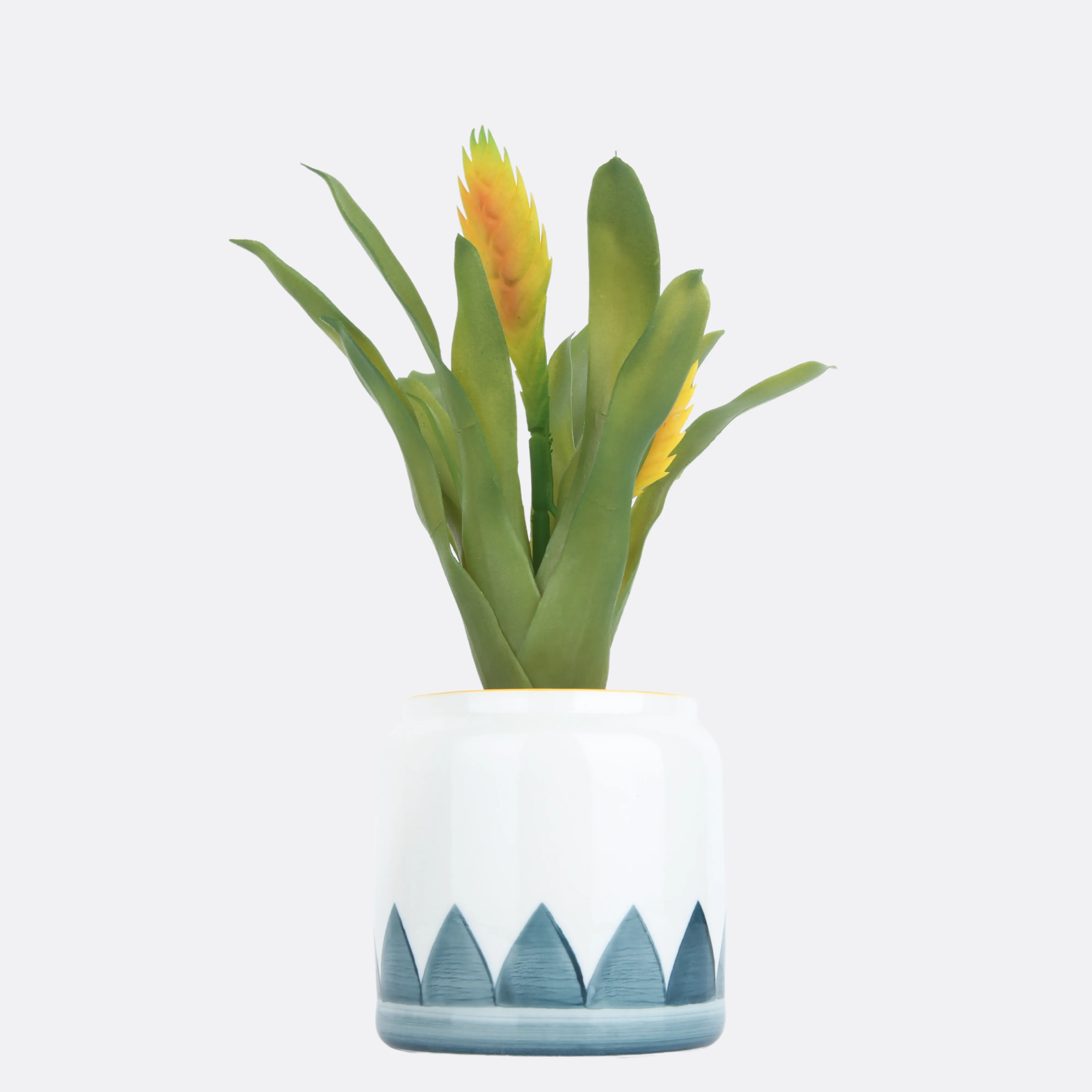 Riffle Planter With Ceramic Pot